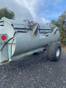 Muck spreader