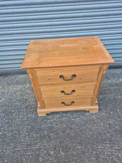 Pine 3-Drawer Bedside Locker