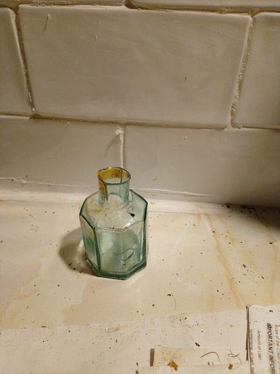 Antique British Snap Top Ink Bottle