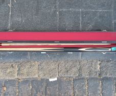 pool cue