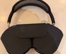 AirPods Max USB