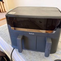 Tefal 8.3L 2700W Dual Zone 7 in 1 Digital Air Fryer - Black EY901840