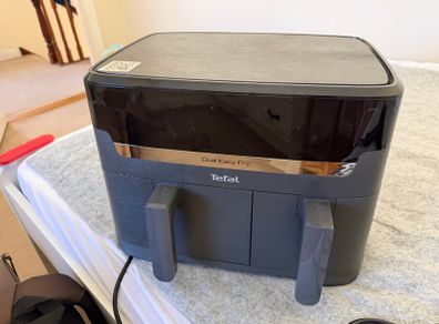 Tefal 8.3L 2700W Dual Zone 7 in 1 Digital Air Fryer - Black EY901840