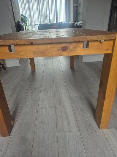 Dinning table