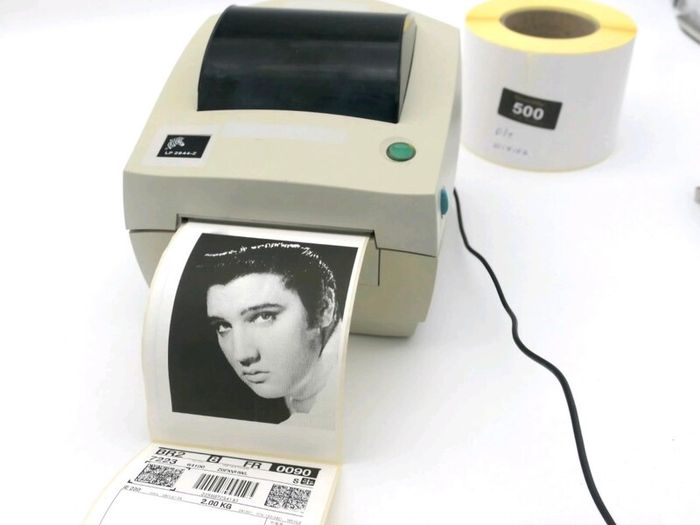 Zebra LP2844Z thermal label printer + 500 labels , spare head & roller buckels+ gear