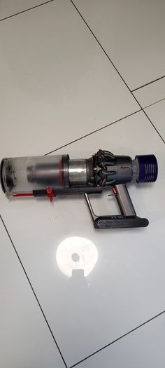 Dyson cyclone V10