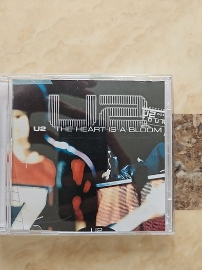 U2  2x CDr - Elevation tour 2001 Earl's Court London
