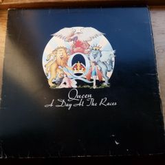 1976 Queen A Day At The Races Emi Emtc 104 12in Vinyl