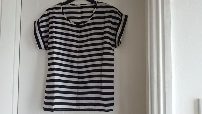 Ladies Tops Size10