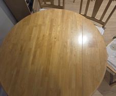 Extendable Dinning Table with Chairs