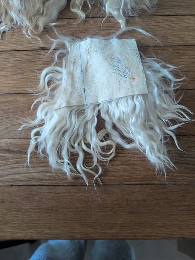 Doll hair Goat skin with long curls