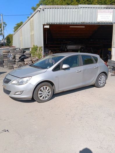 Breaking Opel astra 2011 1.3cdti