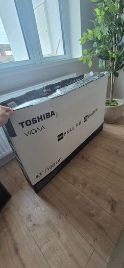 TOSHIBA 43 inch smart tv