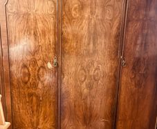 Antique Bedroom Furniture