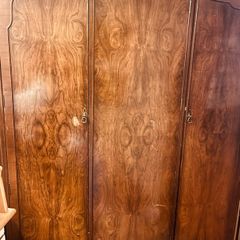 Antique Bedroom Furniture