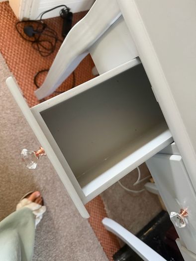 vanity table