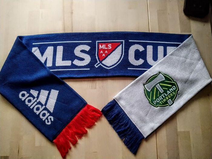 Portland Timbers MLS Scarf 2015 Champions (Football Soccer USA) NEW NO TAGS