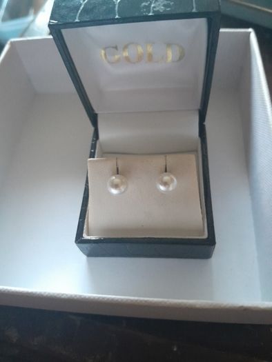 9ct gold earrings
