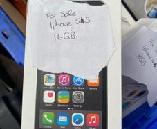 Iphone 5S 16gb space grey - great condition