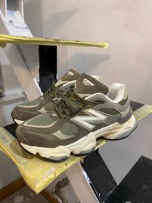 womans new balance size 4