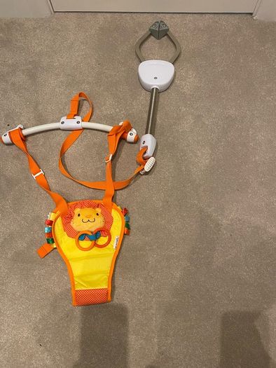 Munchkin Bounce & Play Door Frame Baby Bouncer