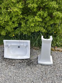 Bathroom Sink reclaimed