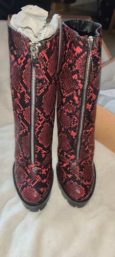 Block heel boots