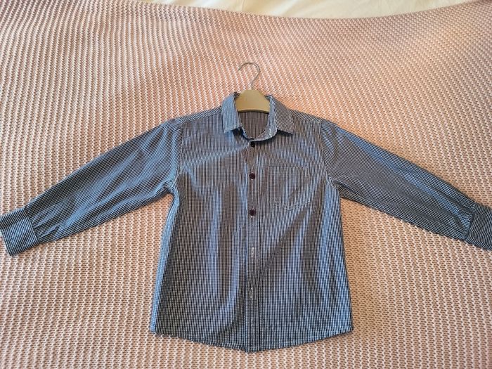 Shirt size 5 y