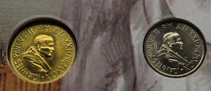 Vatican Pope John Paul II vintage 1999 original UNC coins set