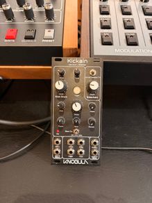 Knobula Kickain Dark/Black - Eurorack