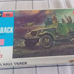 Hasegawa M3A1 half track 1/72 mib