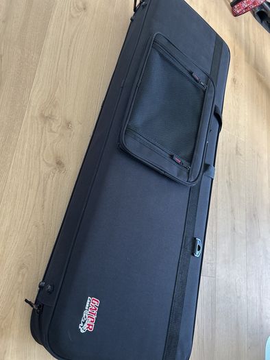 Gator foam electric guitar case
