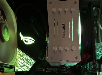Asus ROG Motherboard + Intel i9 9900k + Cpu Cooler = Bundle