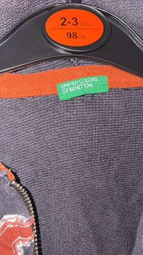 UCB zip up hoody Age 3