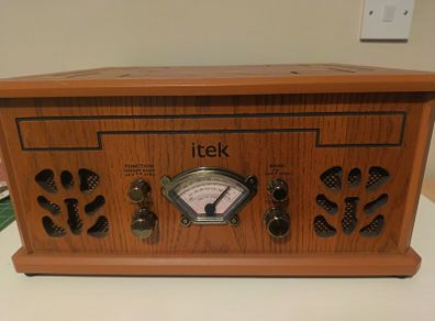 iTek Nostalgic Music System (Model i60011)