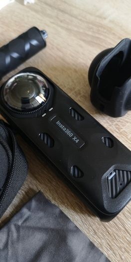 Insta360 X4