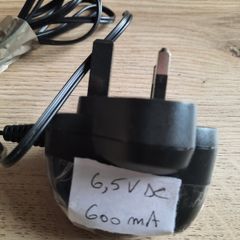 Power adapter