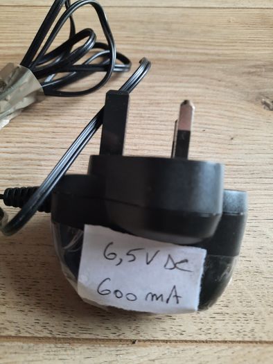 Power adapter