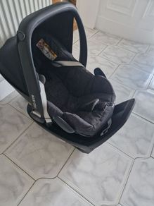 Maxi Cosi car seat
