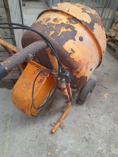 cement mixer