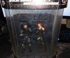 McFarlane Toys Metal Gear Solid: Solid Snake and Meryl Silverburgh Special Edition Metal Gear Action Figure
