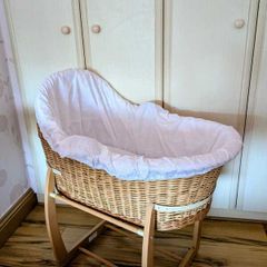 Baby Rocking Moses Basket / Bassinet with Stand