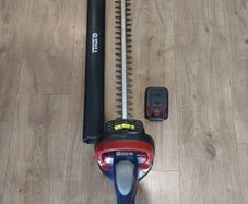 spear and Jackson cordless hedge trimmer