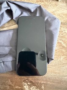 iPhone 15 pro 128gb new battery