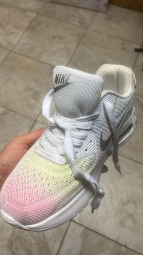 girls sketchers
