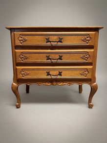 French Mid 20th Century Oak Chest of Drawers