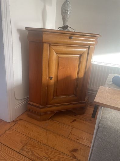 tv unit and matching lamp stand