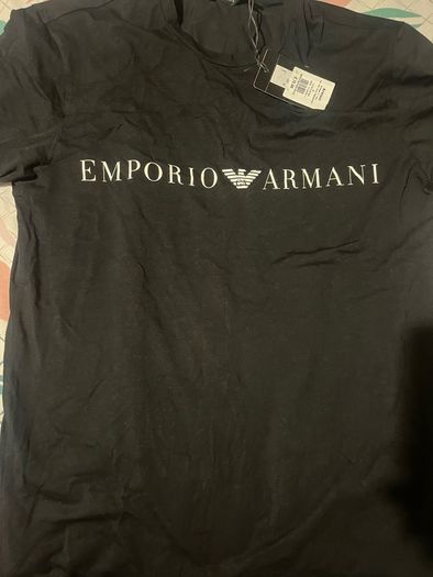 Armani t shirt size medium brand new with tag