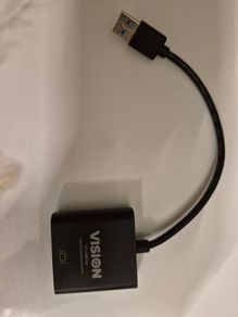 USB-C to VGA adapter