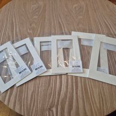 Bundle of 6 Brand New Ivory Picture Mounts in both 5x7 and 4x6 sizes
